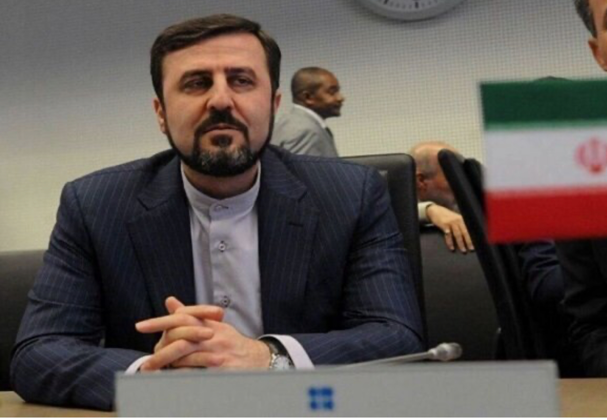 غریب‌آبادی: ۵۰٪ پول‌های بلوکه‌شده باید فوری آزاد شود