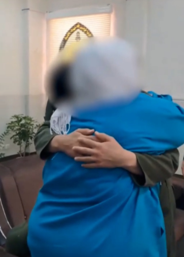 دیدار احساسی سرباز شیروانی با مادر پس از ۲۰ سال دوری